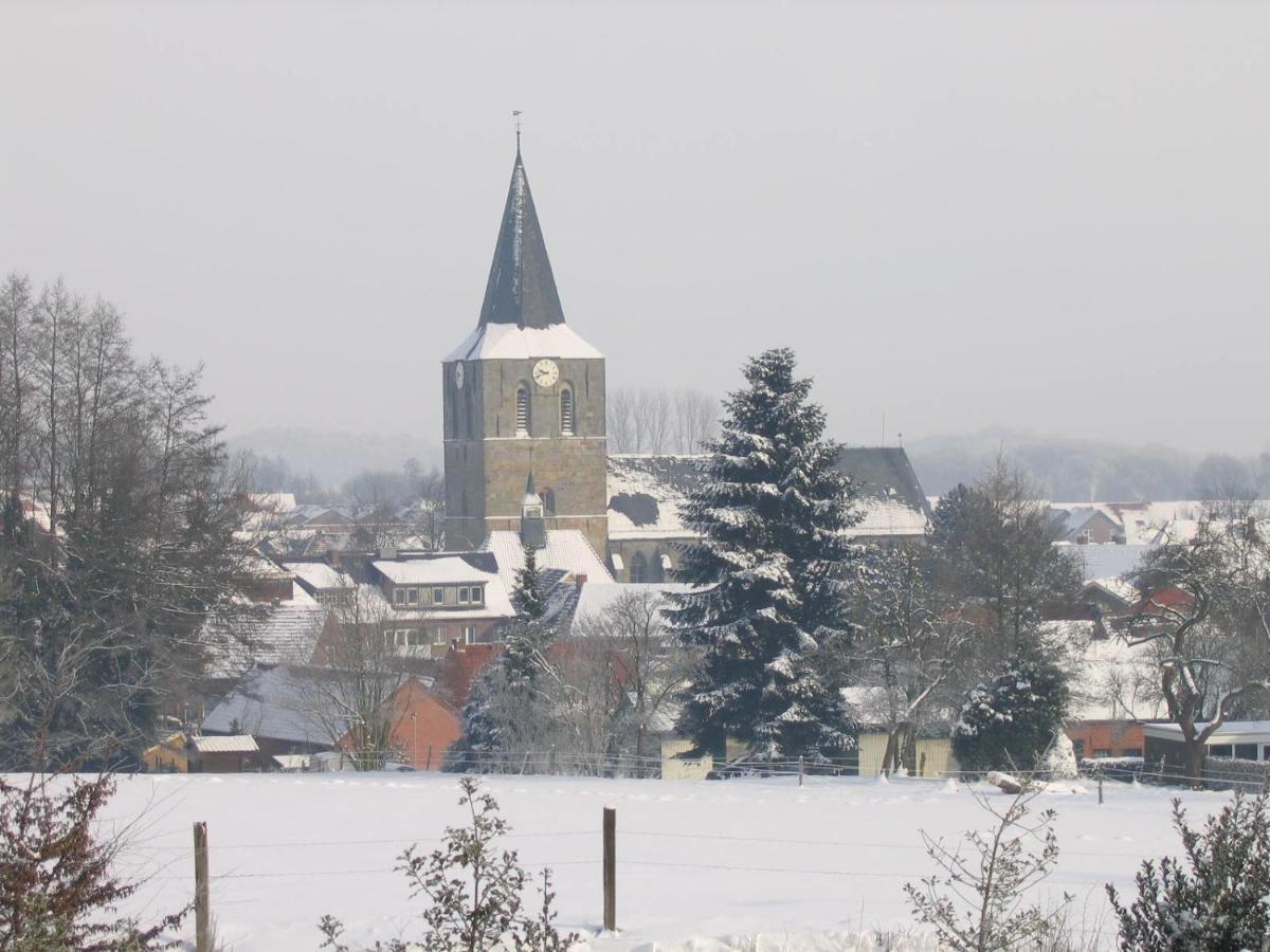 Zum Hoambarg, Kitchen, Balcony, Bathroom Uelsen Exterior foto